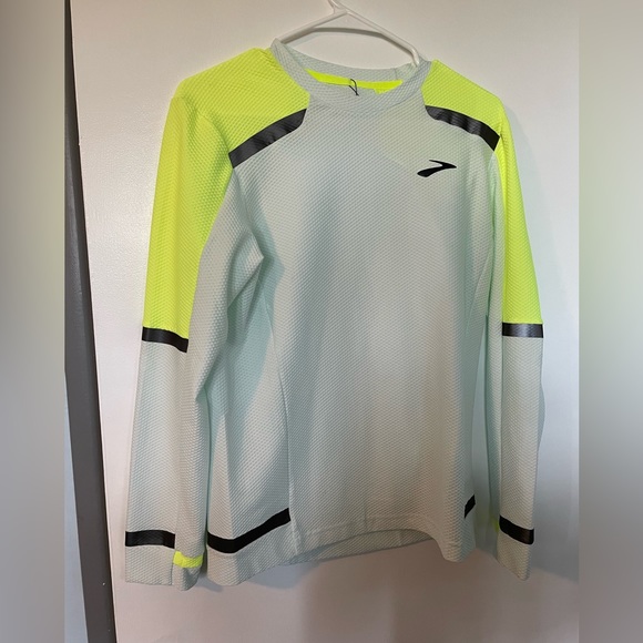 Brooks Run Happy shirt - Picture 1 of 1